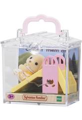 Sylvanian Families Coffret B�b� Chien avec Toboggan Epoch d'Enfance 5204