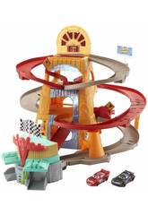 Cars Carrera de Radiador Springs en la Monta�a Mattel GTK90