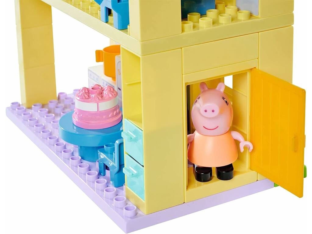 Construye la casa de la Peppa Pig y juega con sus accesorios de Simba.