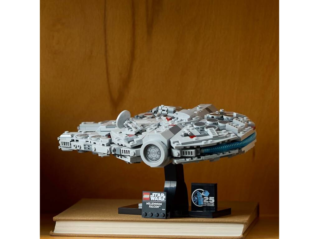 Lego Star Wars Falcon Millenium 75375