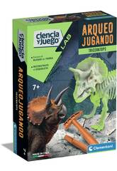 Wissenschaft und Spiel Archeoplaying Phosphoreszierender Triceratops Clementoni 55538