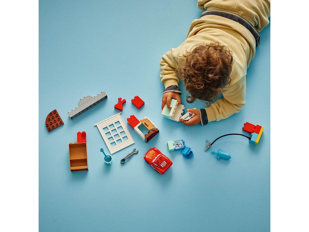Lego Duplo Disney Cars Visite de McQueen à l'atelier de Doc