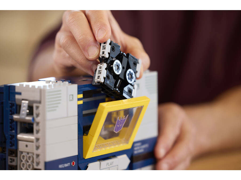 Lego Icons Transformers : Soundwave 2 en 1