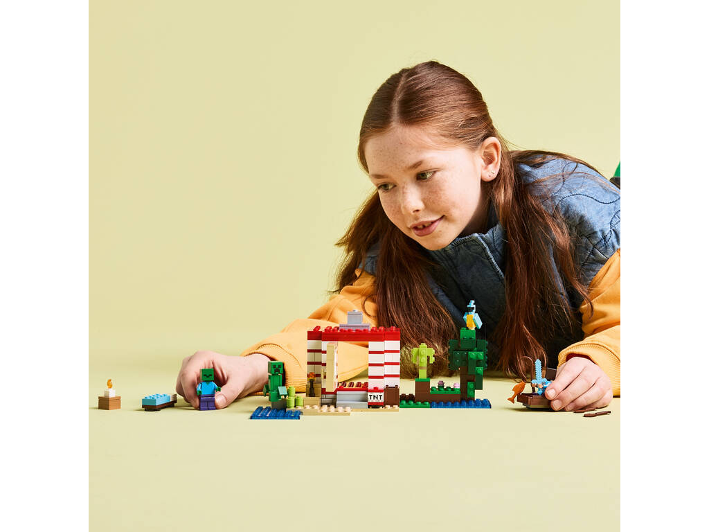 Lego Minecraft Dynamite Jungle House