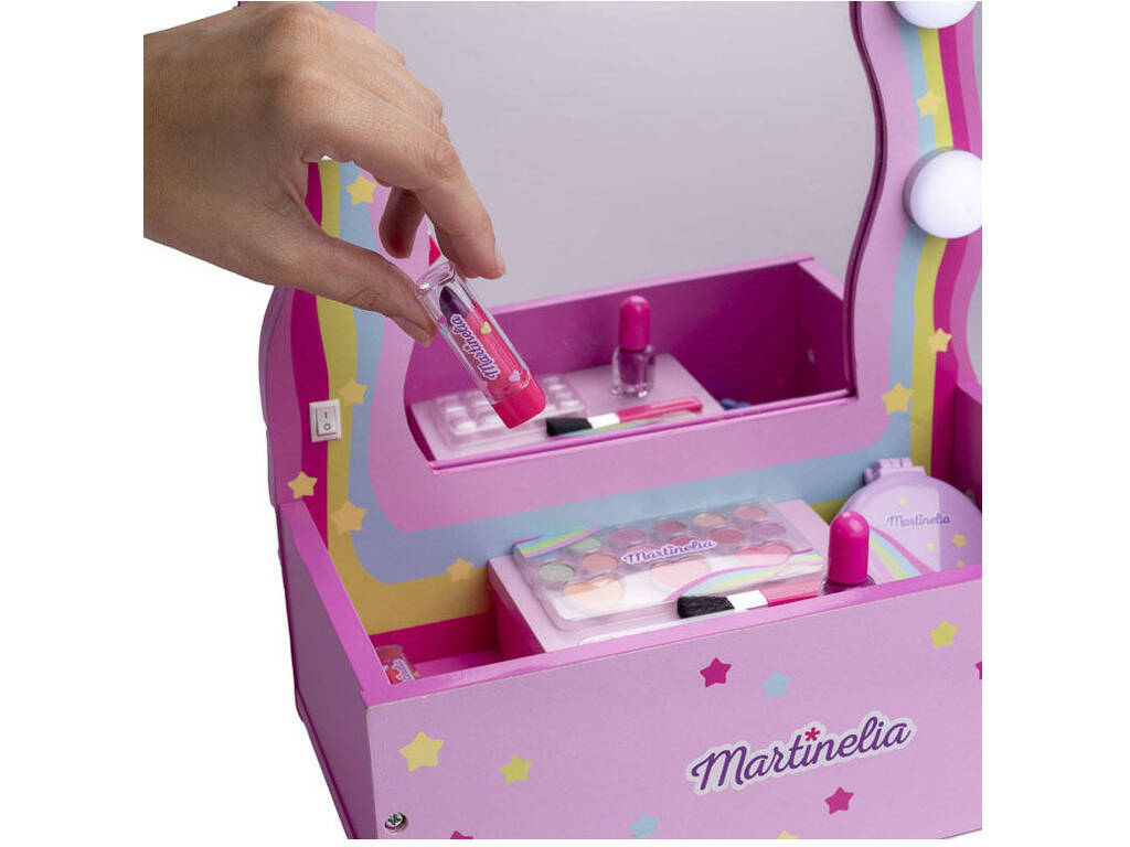 Martinelia Coiffeuse maquillage avec lumière et accessoires