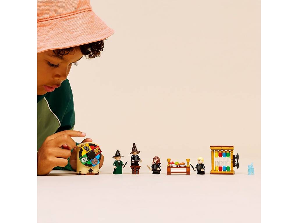 Lego Harry Potter Hogwarts Schloss: Zeremonie des Sprechenden Huts