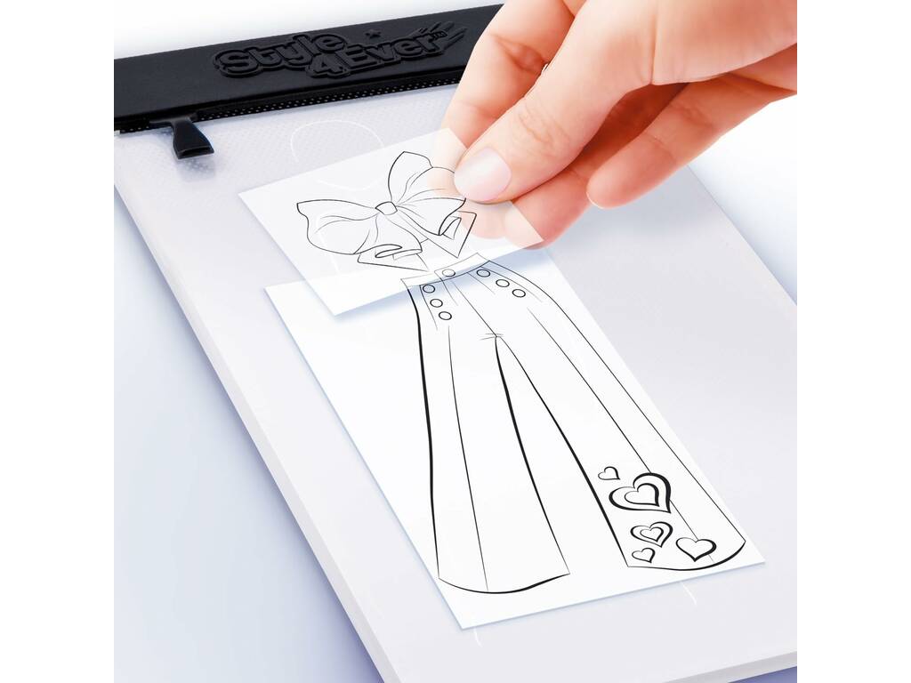 Style 4 Ever Diseña la Moda Light-Up Pad con Accesorios