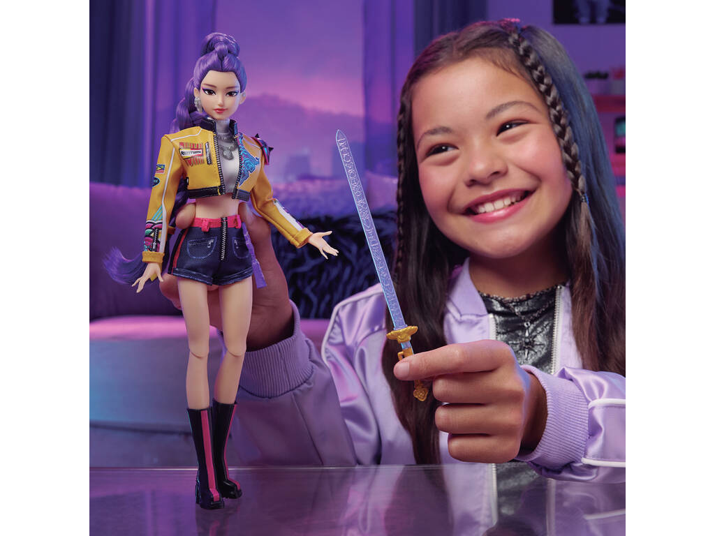 K-Pop Demon Hunters Muñeca Rumi Huntrix de 30 cm con Espada - imagen 4